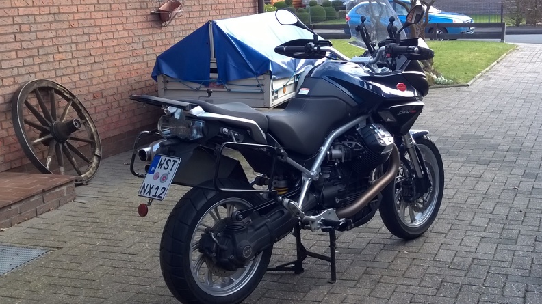 guzzi klein.jpg